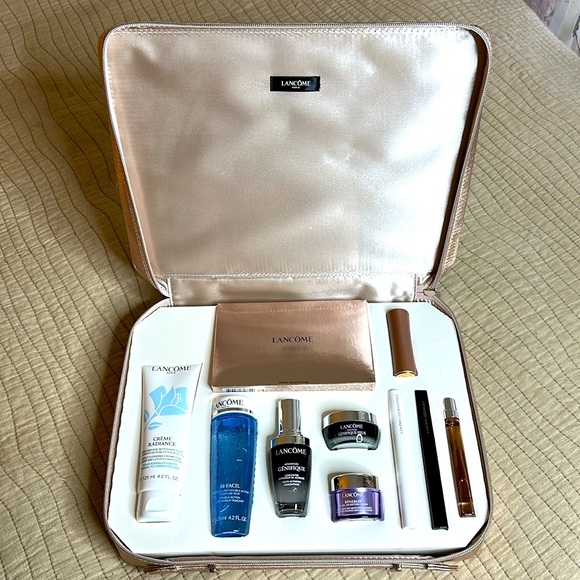 $650! LANCÔME 2024 BEAUTY BOX 10 Iconic Products - Picture 7 of 14